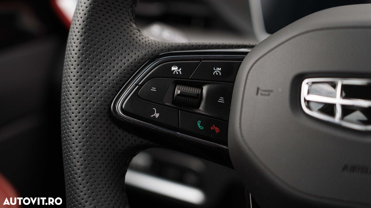 Geely Coolray - 18