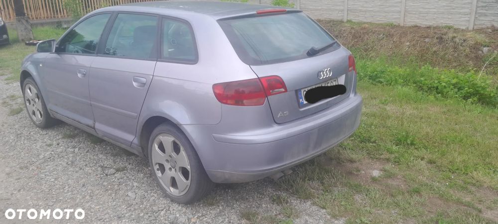 Audi A3 Sportback - 2