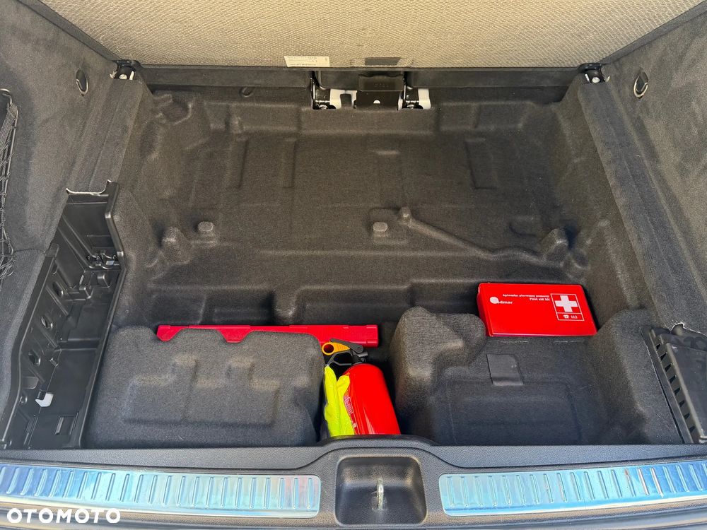 Mercedes-Benz GLC 250 4Matic 9G-TRONIC Exclusive - 25