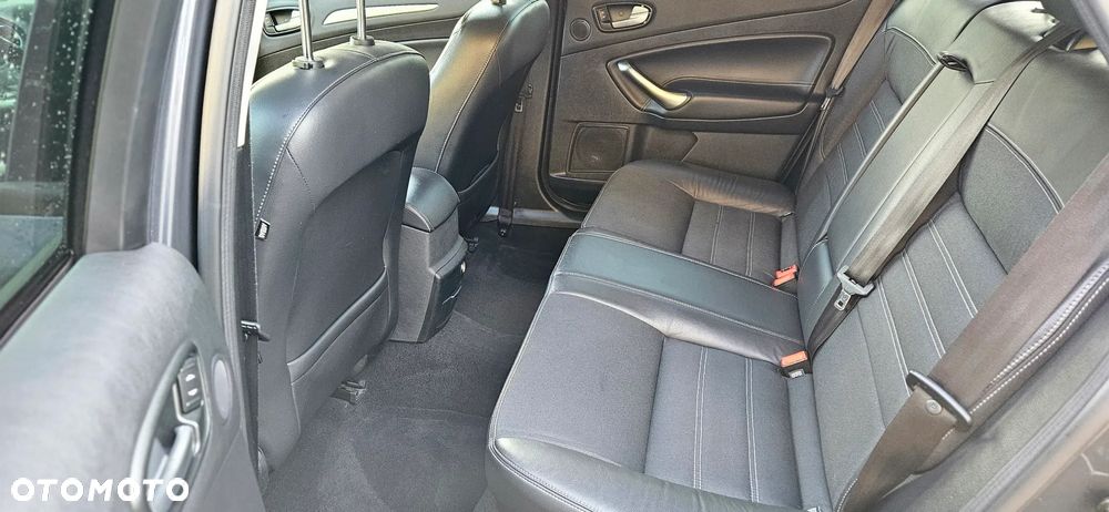 Ford Mondeo 2.0 TDCi Titanium S - 16