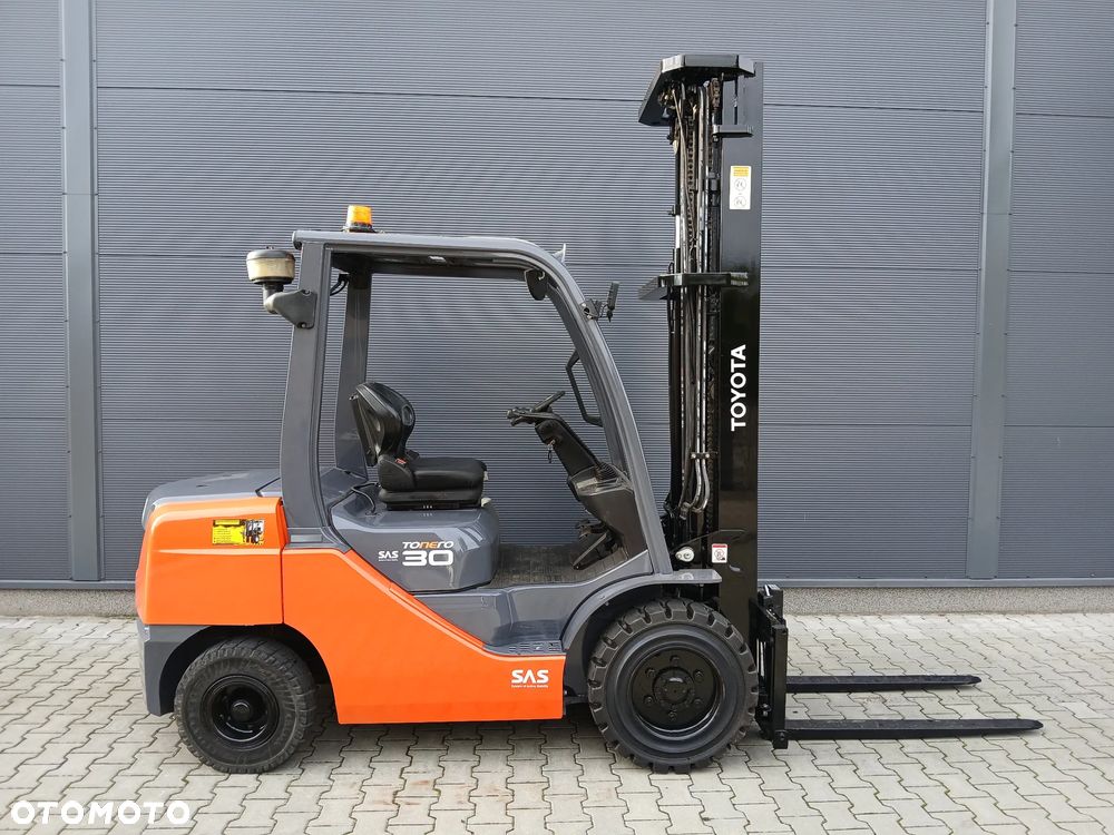 Toyota 02-8FDF30 - 2