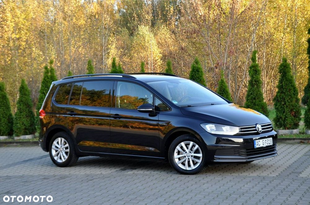 Volkswagen Touran 2017 photo 4