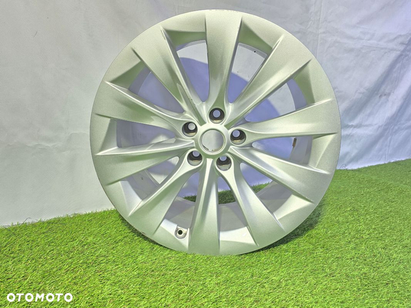 FELGA TESLA MODEL X 10x20 ET35 5x120 1027225-00-B