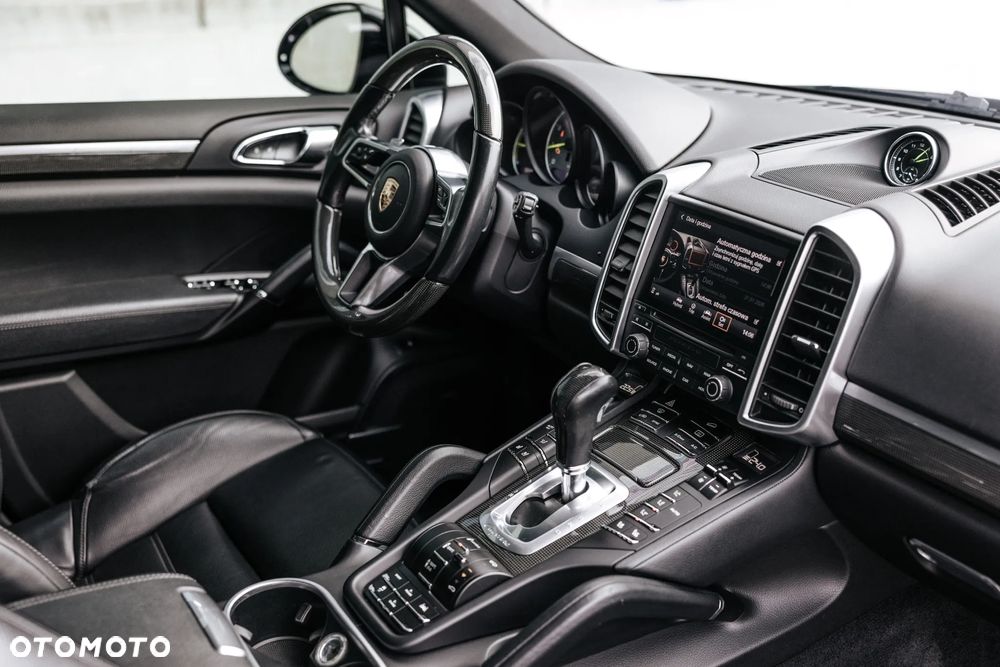 Porsche Cayenne E-Hybrid - 29