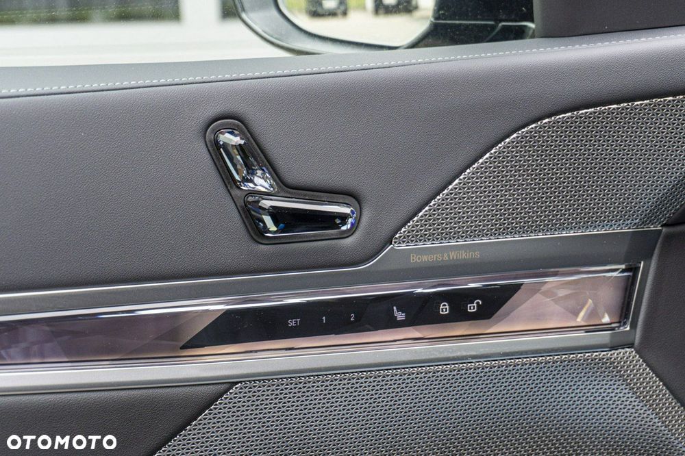 BMW Seria 7 - 16