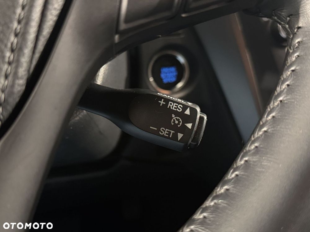 Toyota Avensis - 19