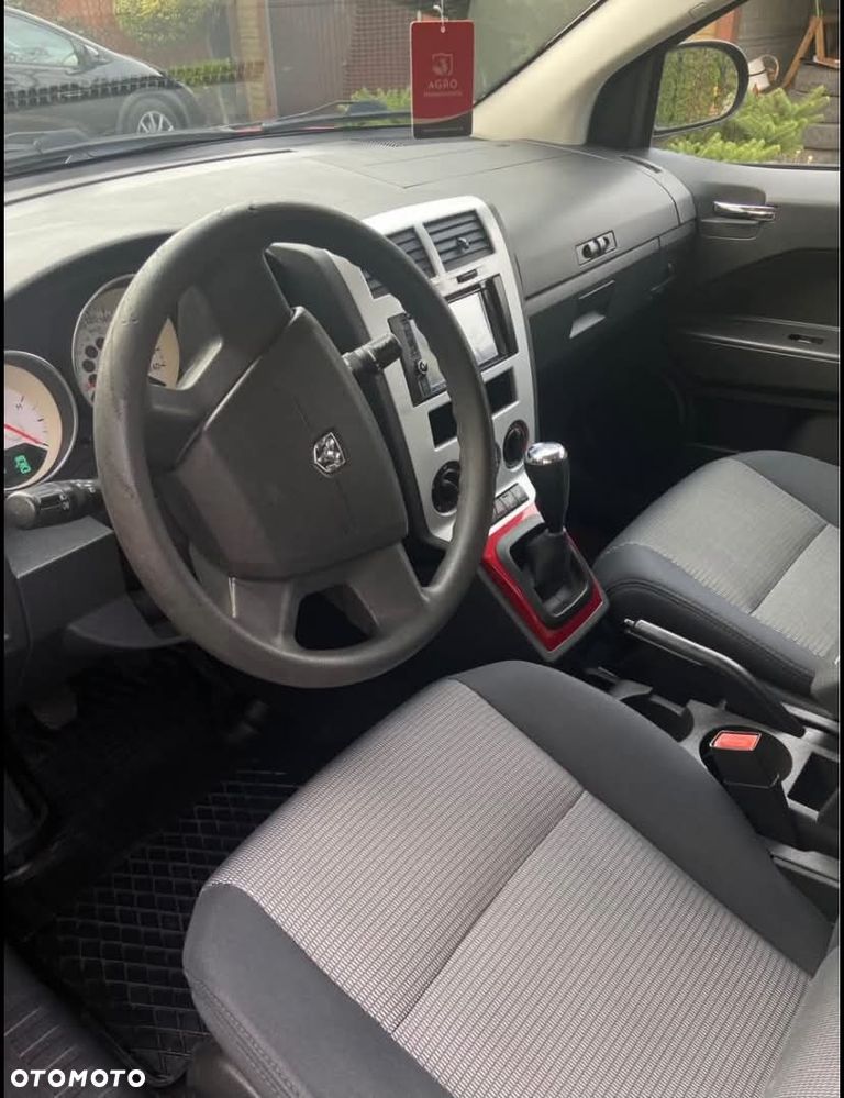 Dodge Caliber 1.8 SE - 7
