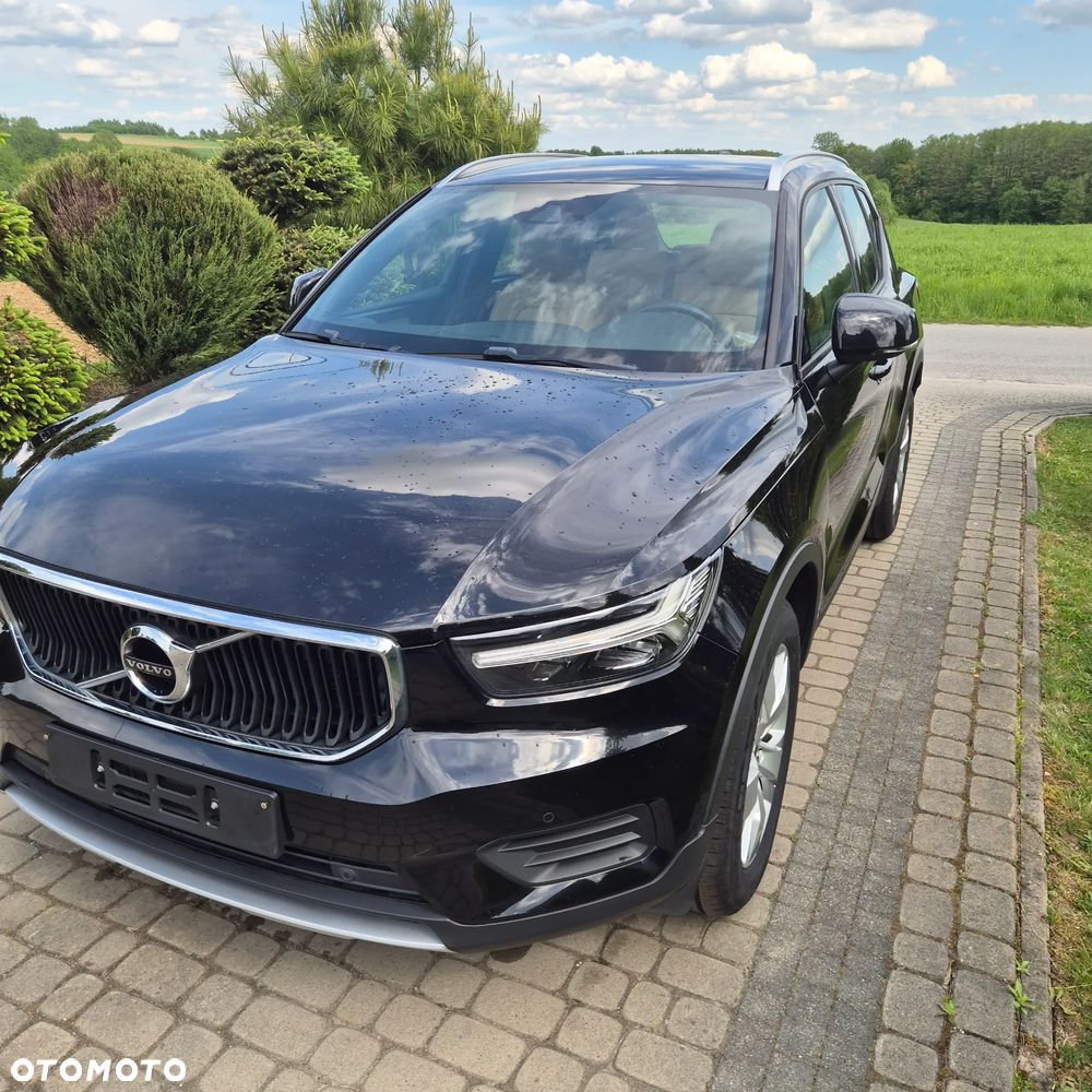 Volvo XC 40 T3 Momentum Core - 2