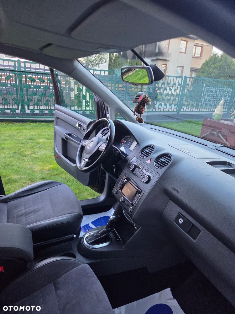 Volkswagen Caddy Highline DSG - 18