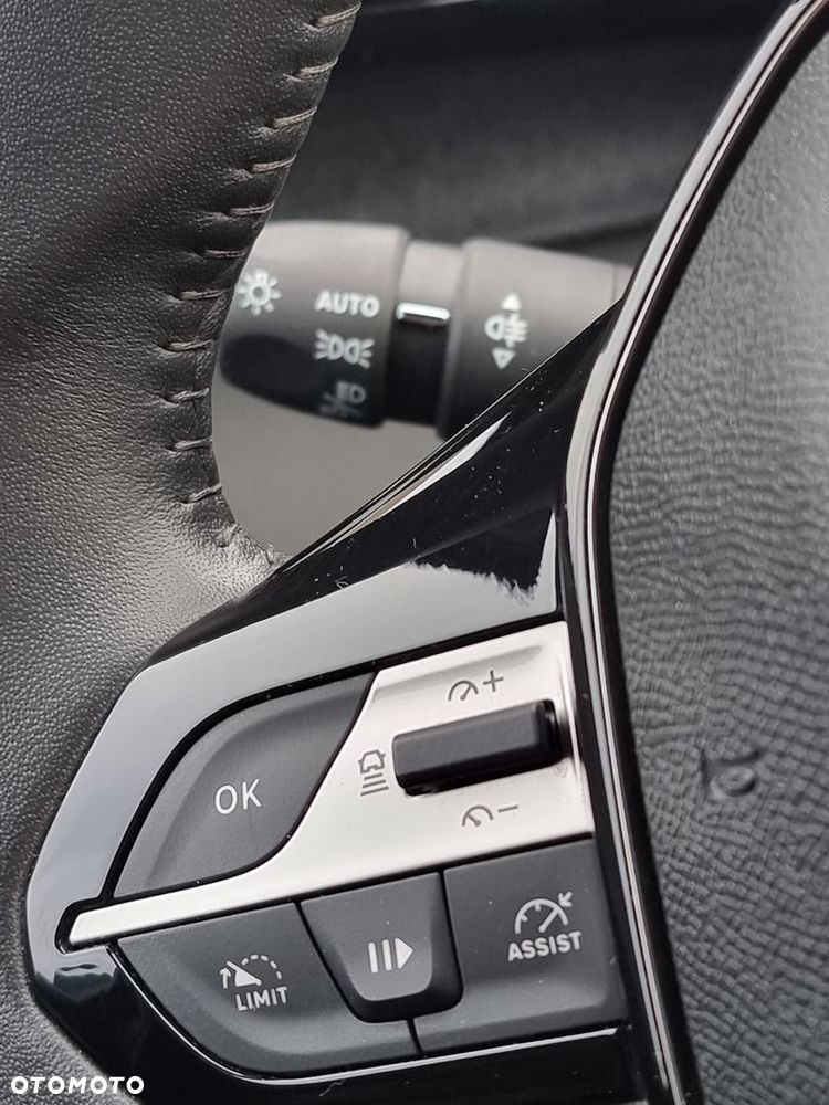 Peugeot 308 1.2 PureTech Allure S&S - 33