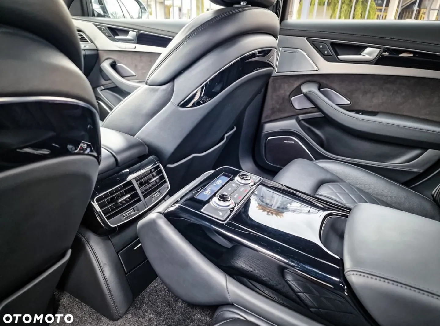 Audi S8 Plus 4.0 TFSI Quattro - 17