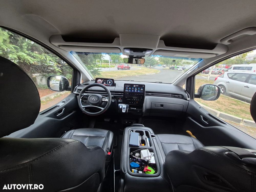 Hyundai Staria 2023 photo 3