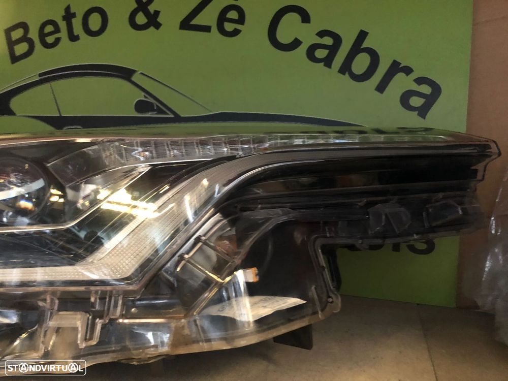 TOYOTA CHR FAROL DIREITO - FF577 - 7