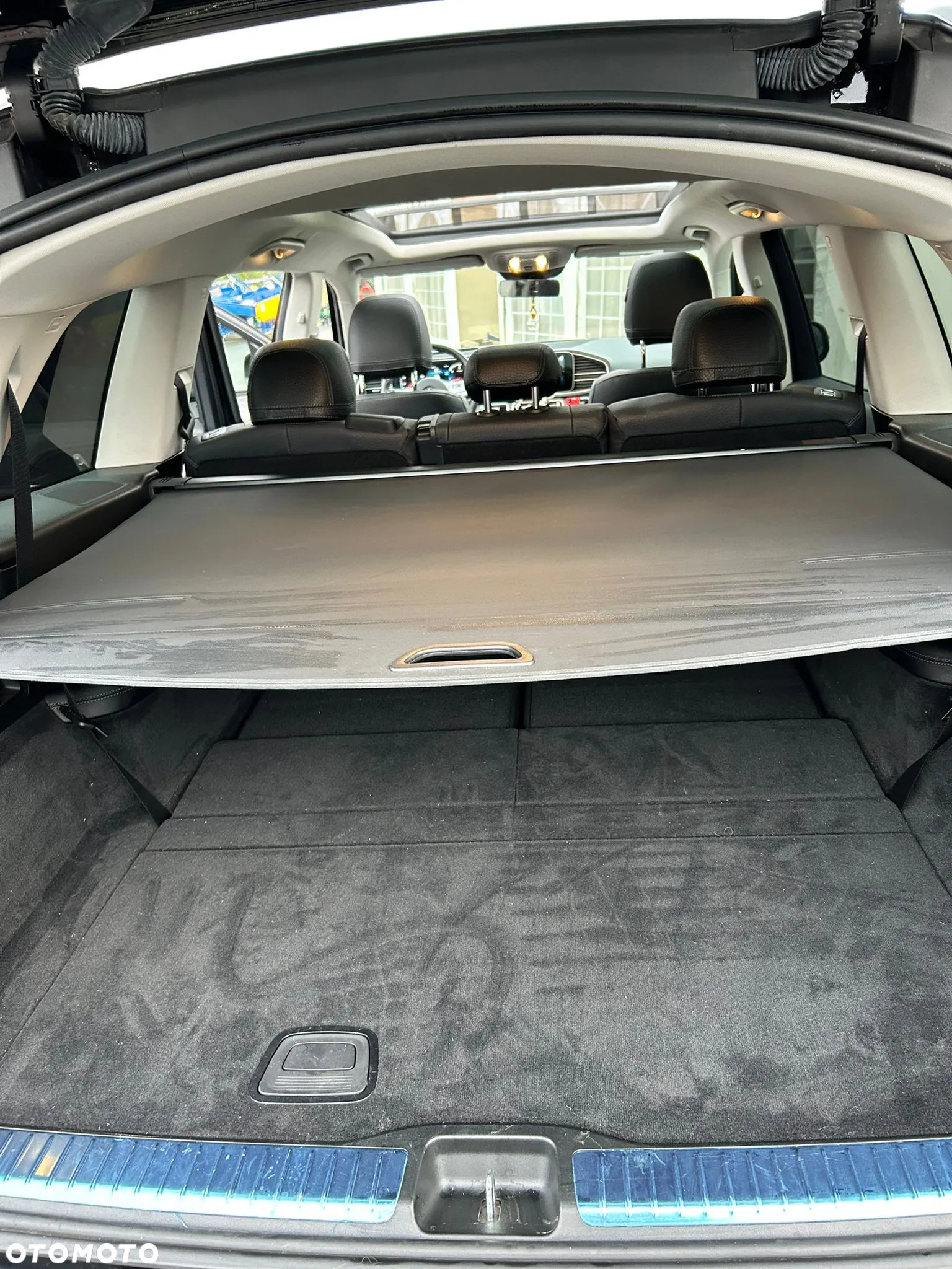 Mercedes-Benz GLS 400 d 4-Matic - 12