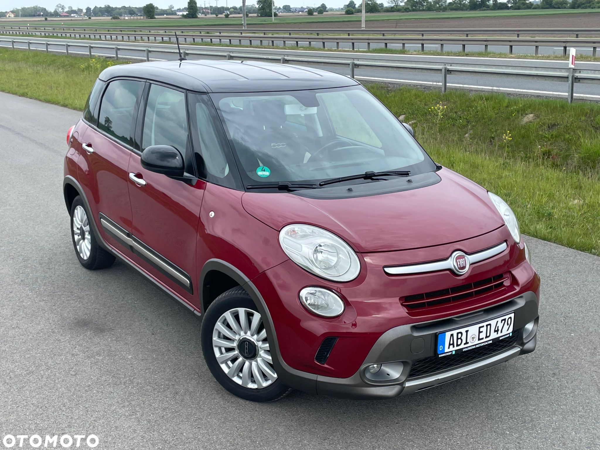 Fiat 500L 1.4 T-Jet 16V Urban Edition - 1