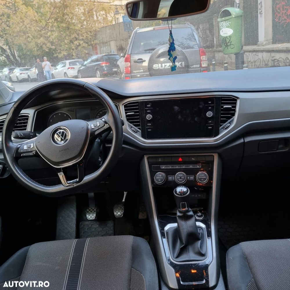 Volkswagen T-Roc - 5