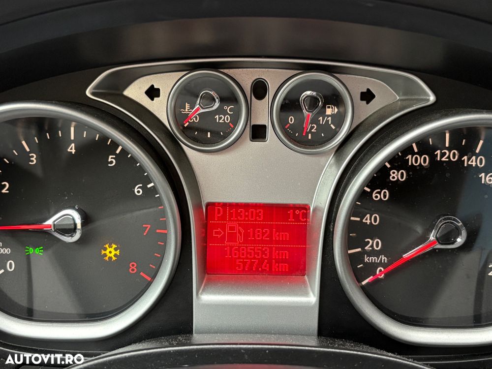 Ford Focus 1.6 16V Aut. Titanium - 20