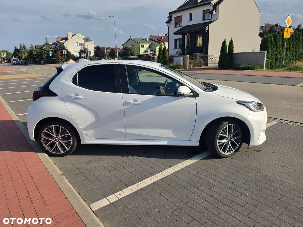 Toyota Yaris Hybrid 1.5 Premiere Edition - 9