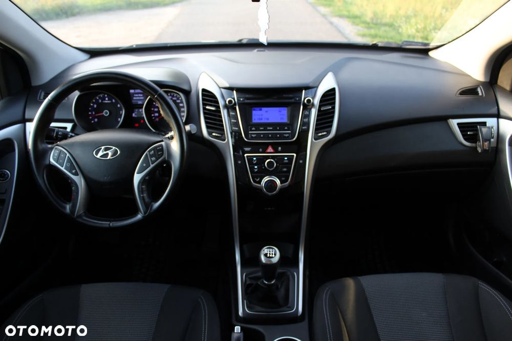 Hyundai i30 1.6 Trend - 29
