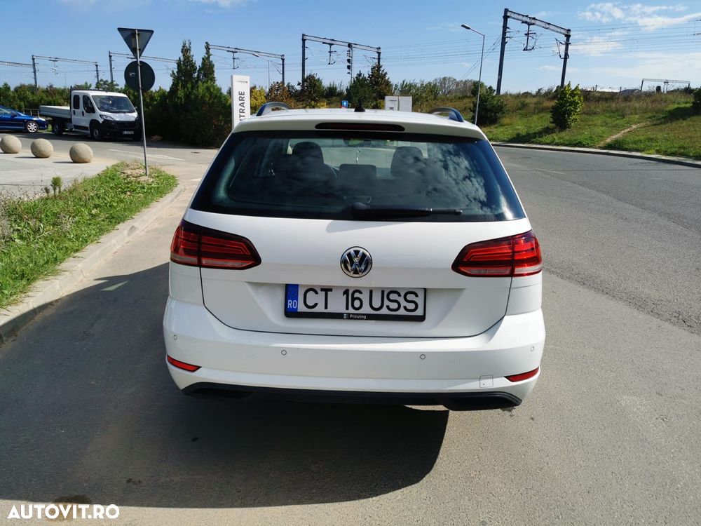 Volkswagen Golf 1.6 TDI SCR Trendline - 6