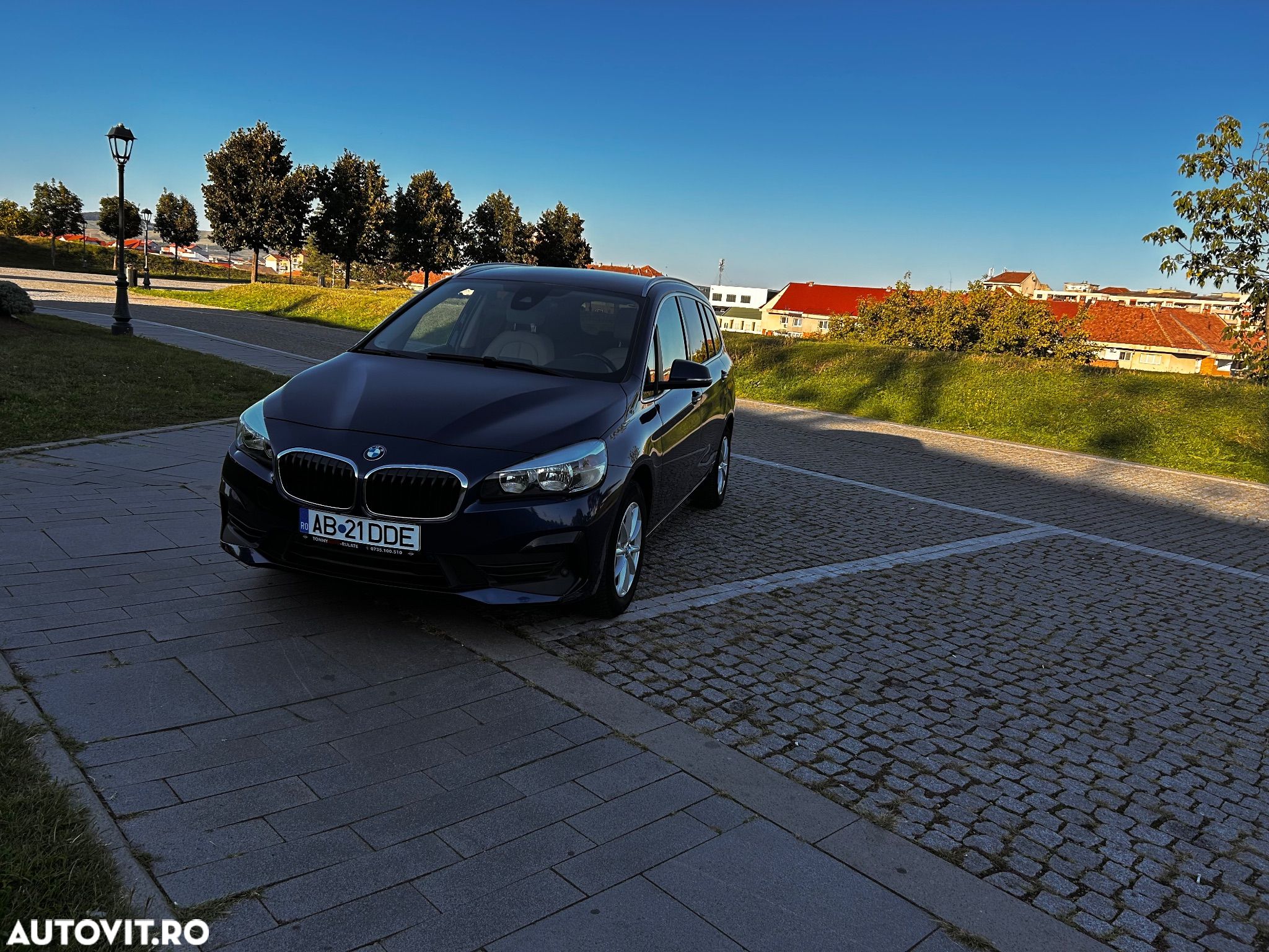 BMW Seria 2 216d - 1