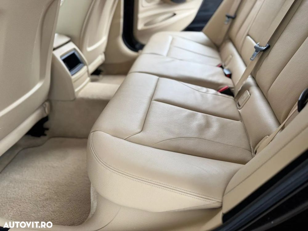 BMW Seria 3 320d - 7