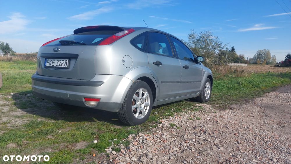 Ford Focus 1.6 16V Titanium - 14