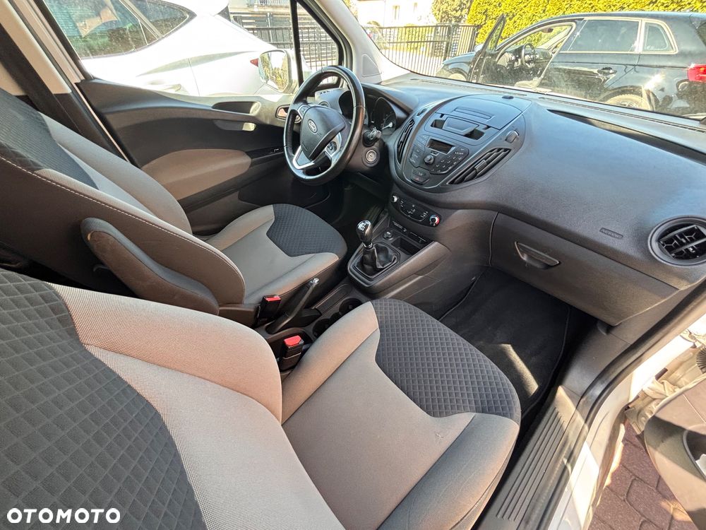 Ford Tourneo Courier 1.0 EcoBoost Trend - 6