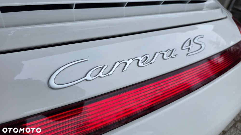 Porsche 911 Carrera 4S PDK - 36