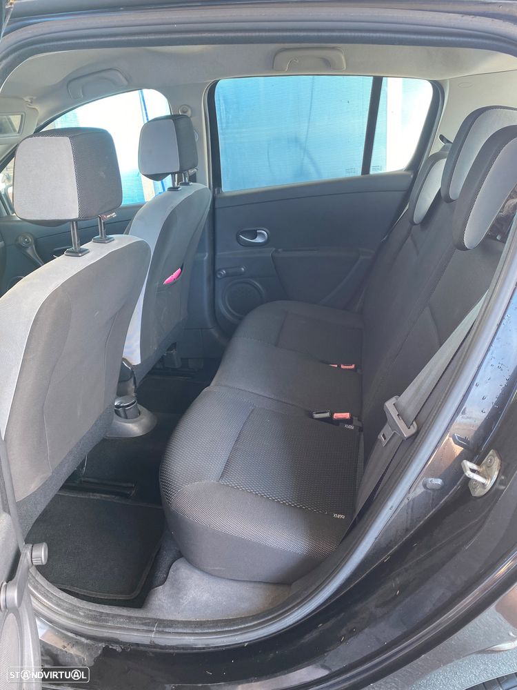 Renault Clio 1.2 16V Rip Curl II - 15