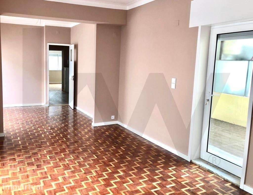 **Apartamento T2 com terraço na zona de Francos, Porto** - Grande imagem: 3/11