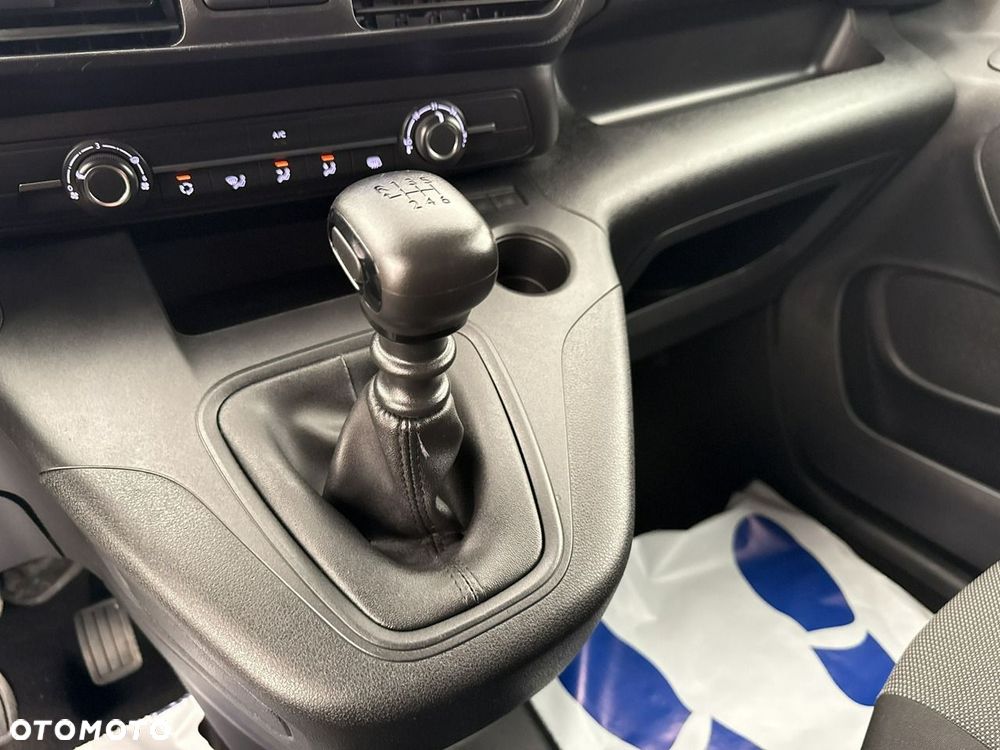 Toyota Proace City - 17
