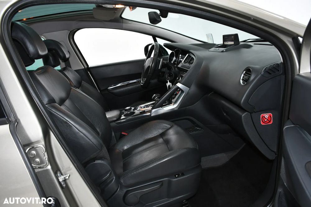 Peugeot 3008 Hybrid4 - 15