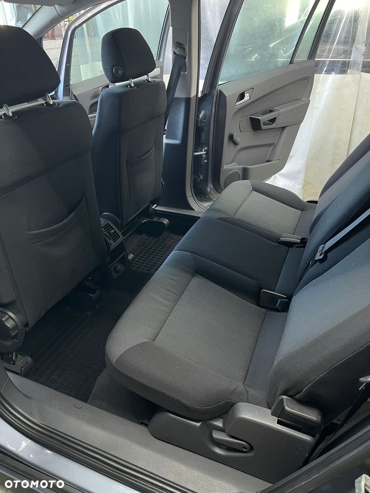 Opel Zafira 1.8 Elegance - 30