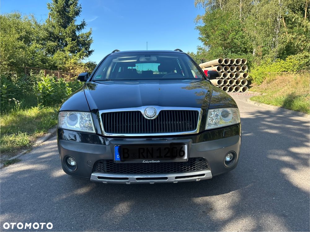 Skoda Octavia 2.0 TDI DPF Scout 4x4 - 2