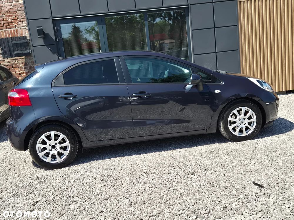 Kia Rio 1.2 Business Line - 13