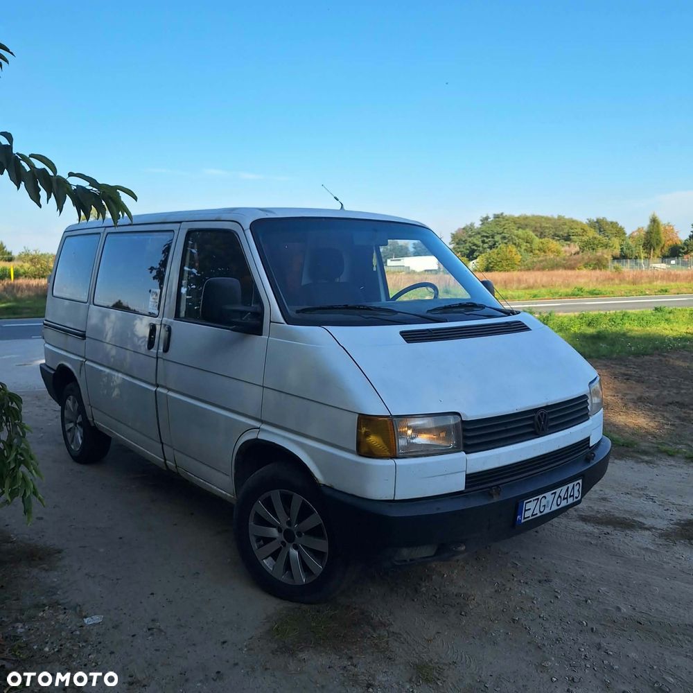 Volkswagen Transporter - 2