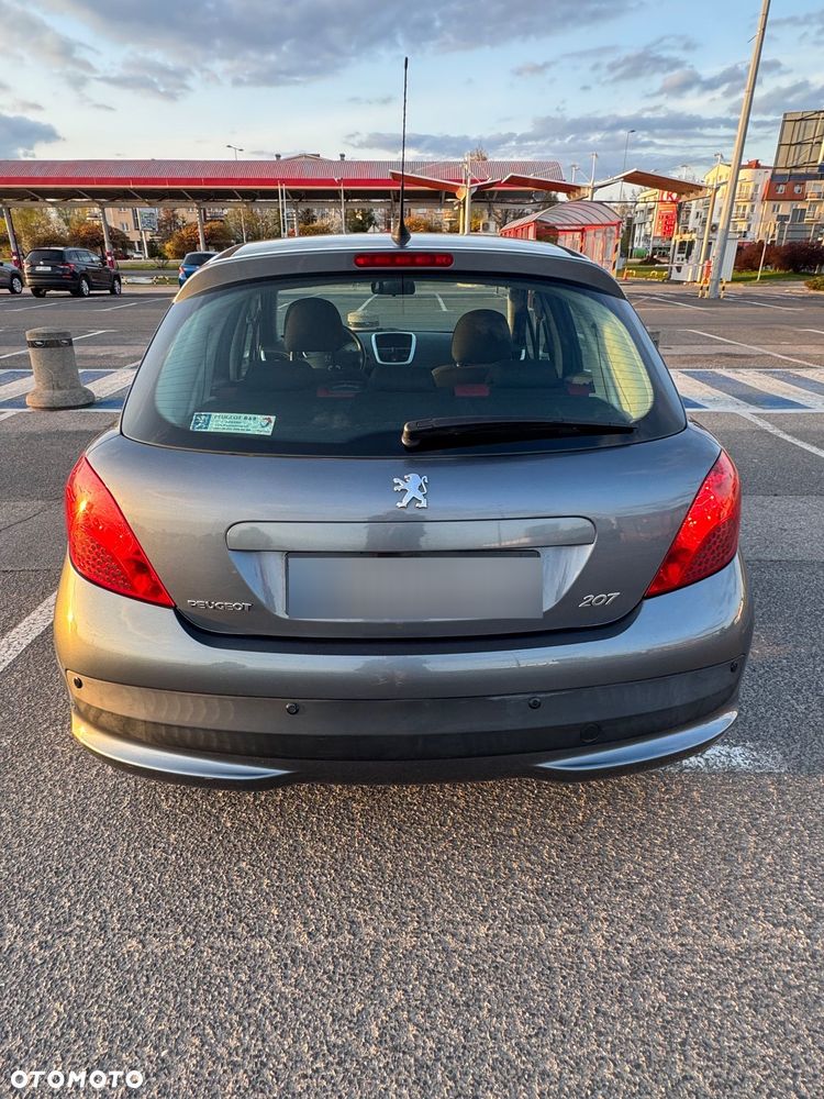 Peugeot 207 1.4 nICE - 8