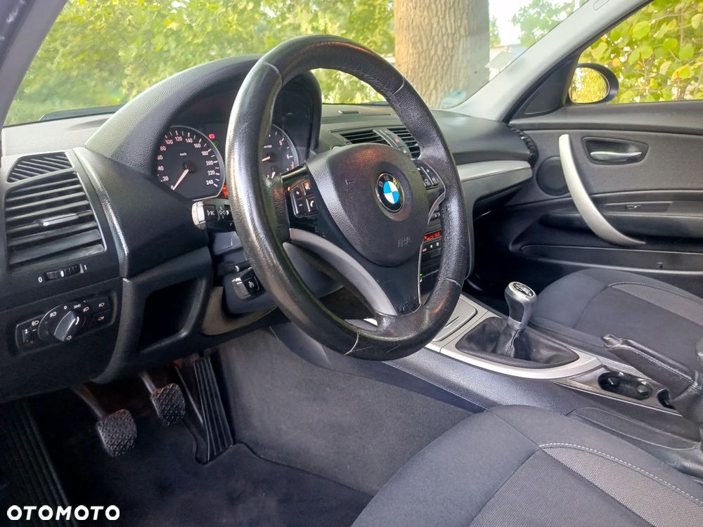 BMW Seria 1 118i - 36
