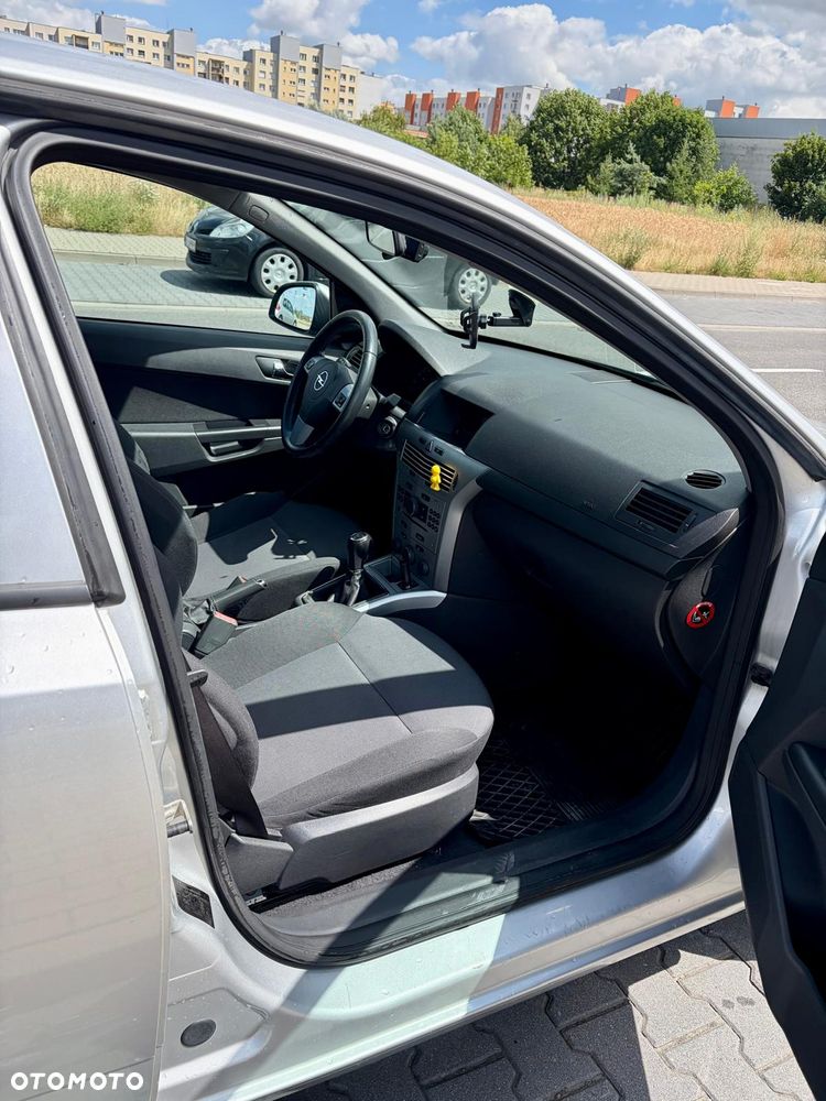 Opel Astra 1.6 Enjoy - 8