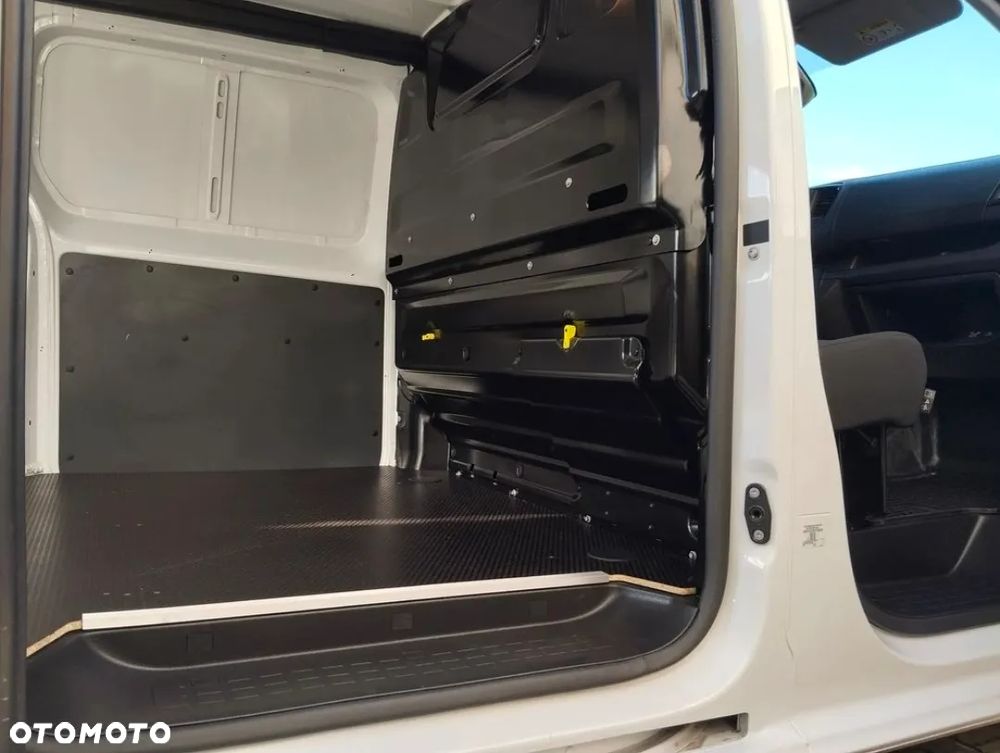 Opel Vivaro Lang - 10
