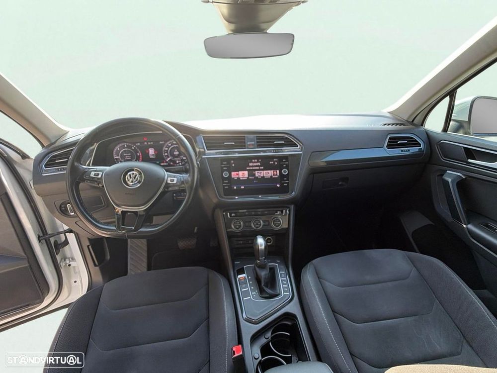 VW Tiguan 2.0 TDI R-Line DSG - 16