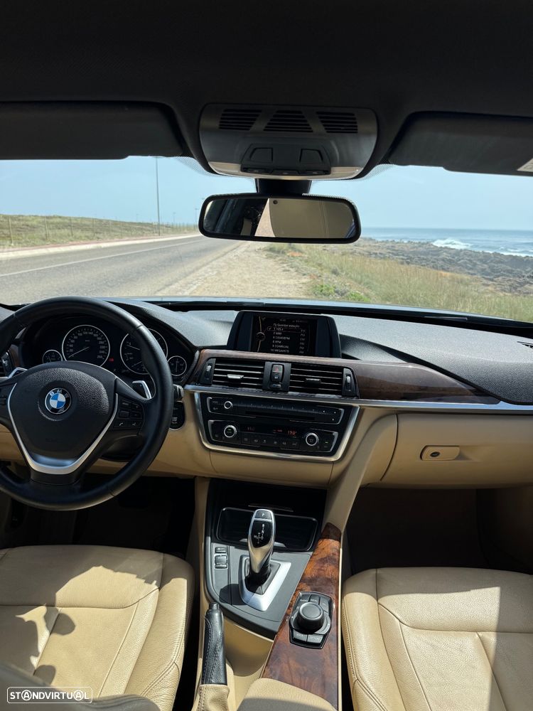 BMW 320 d Auto Line Luxury - 15