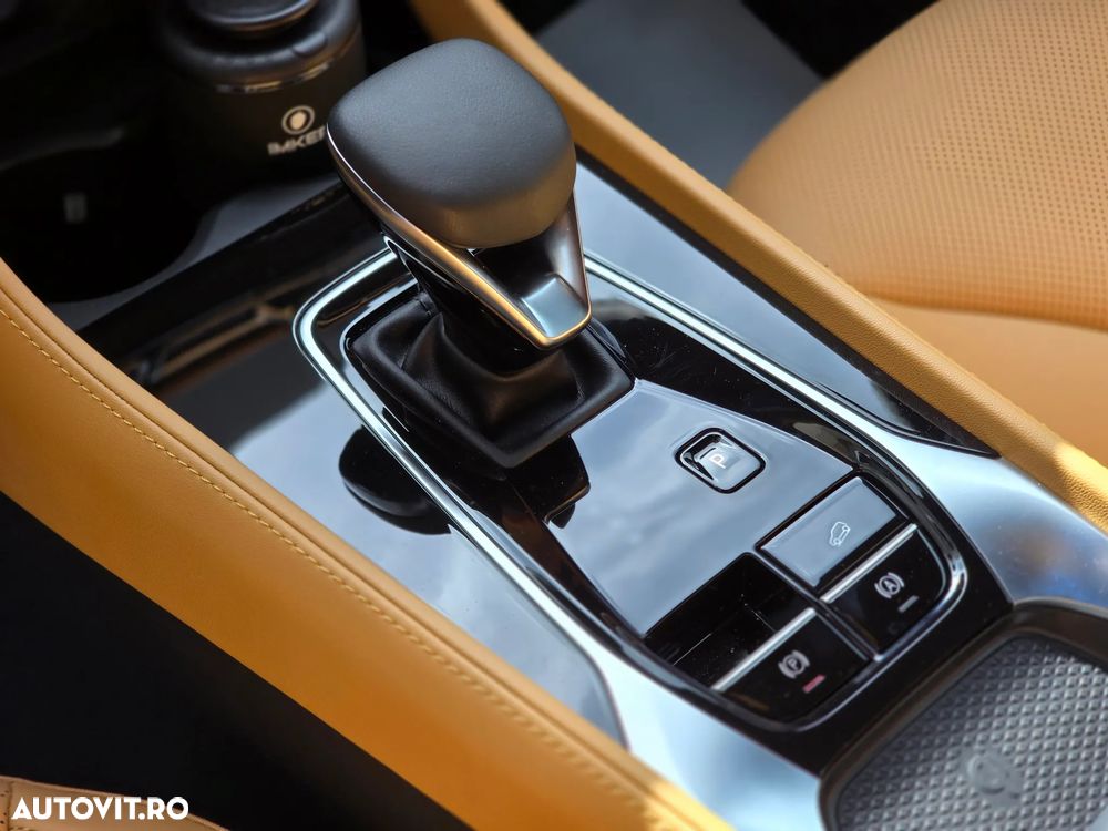 MG HS 1.5 T-GDi HEV Exclusive - 20