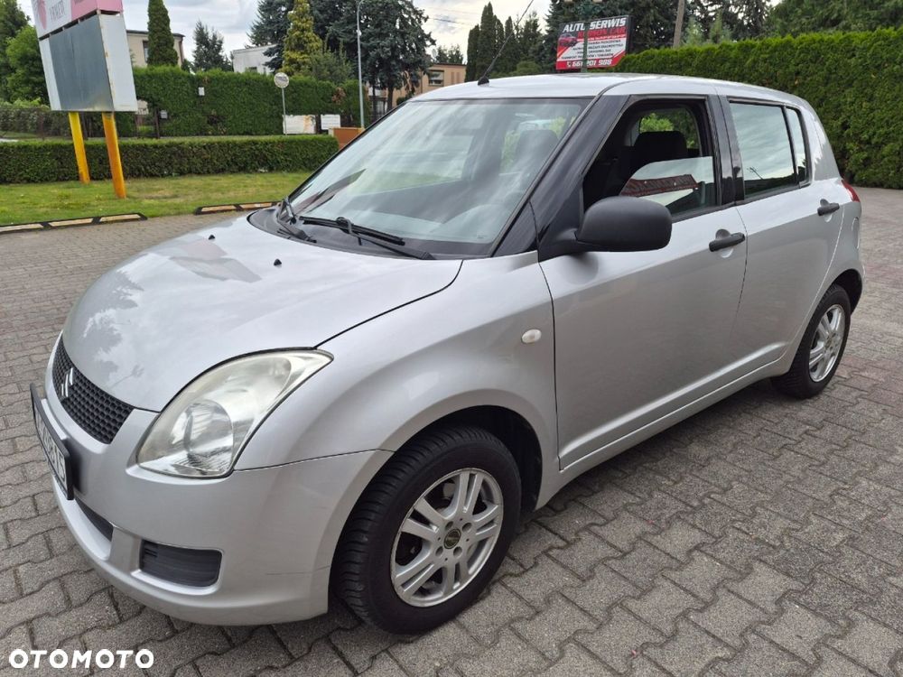 Suzuki Swift - 1