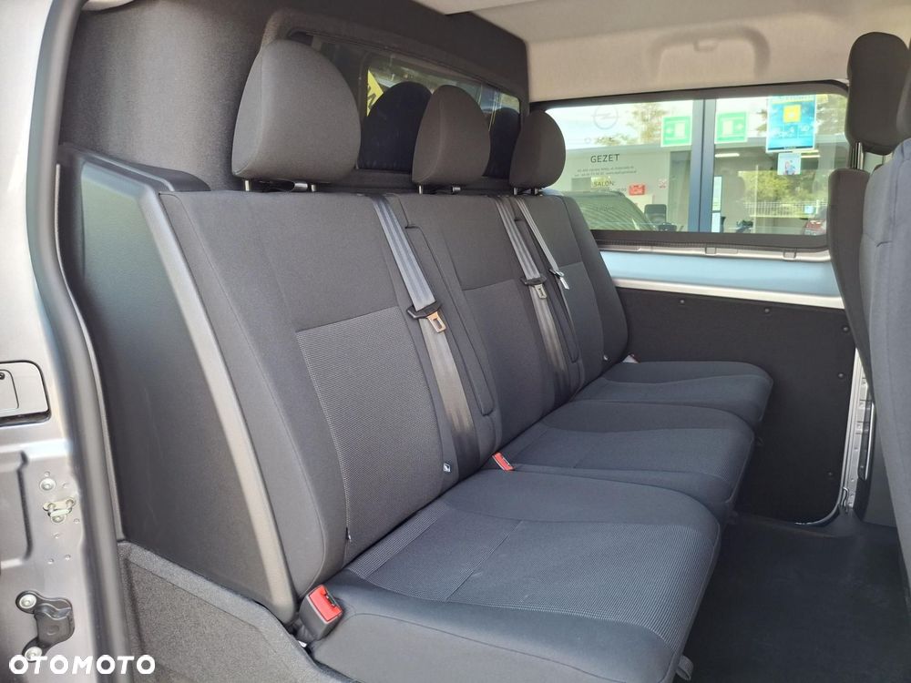 Opel Vivaro - 11