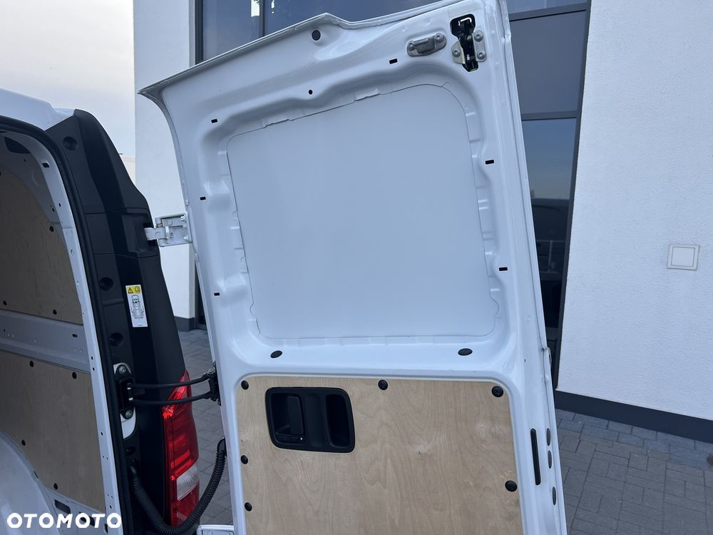 Mercedes-Benz Vito - 16