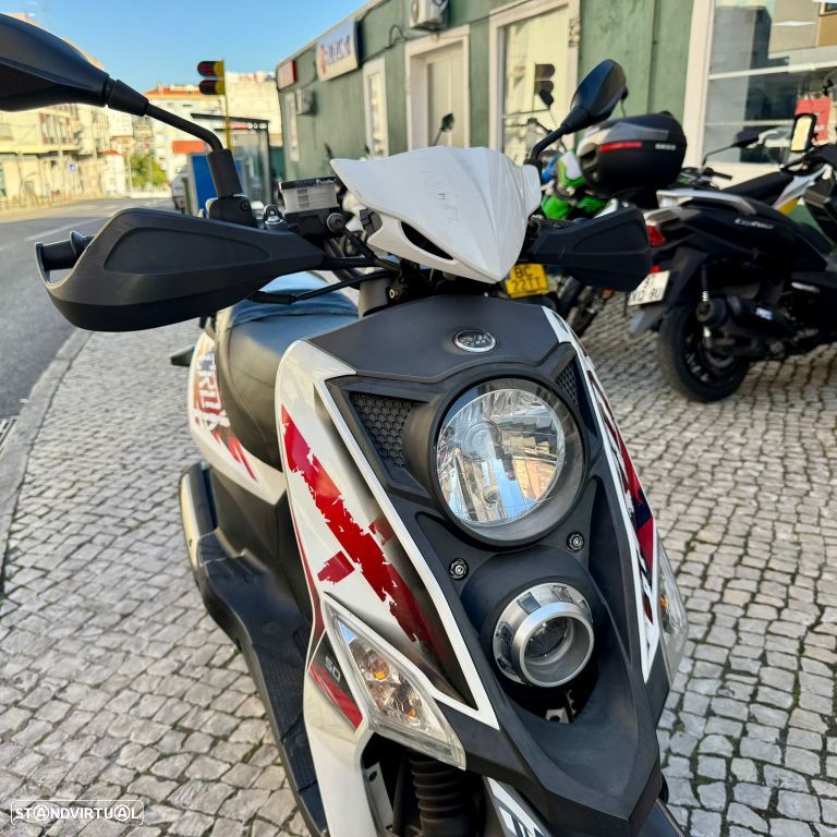 Sym FIDDLE CROX 50 - 5