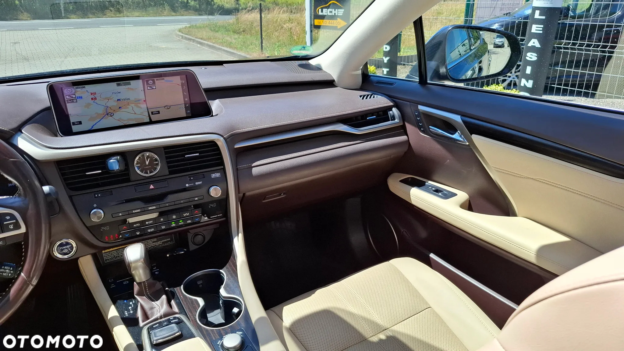 Lexus RX - 15