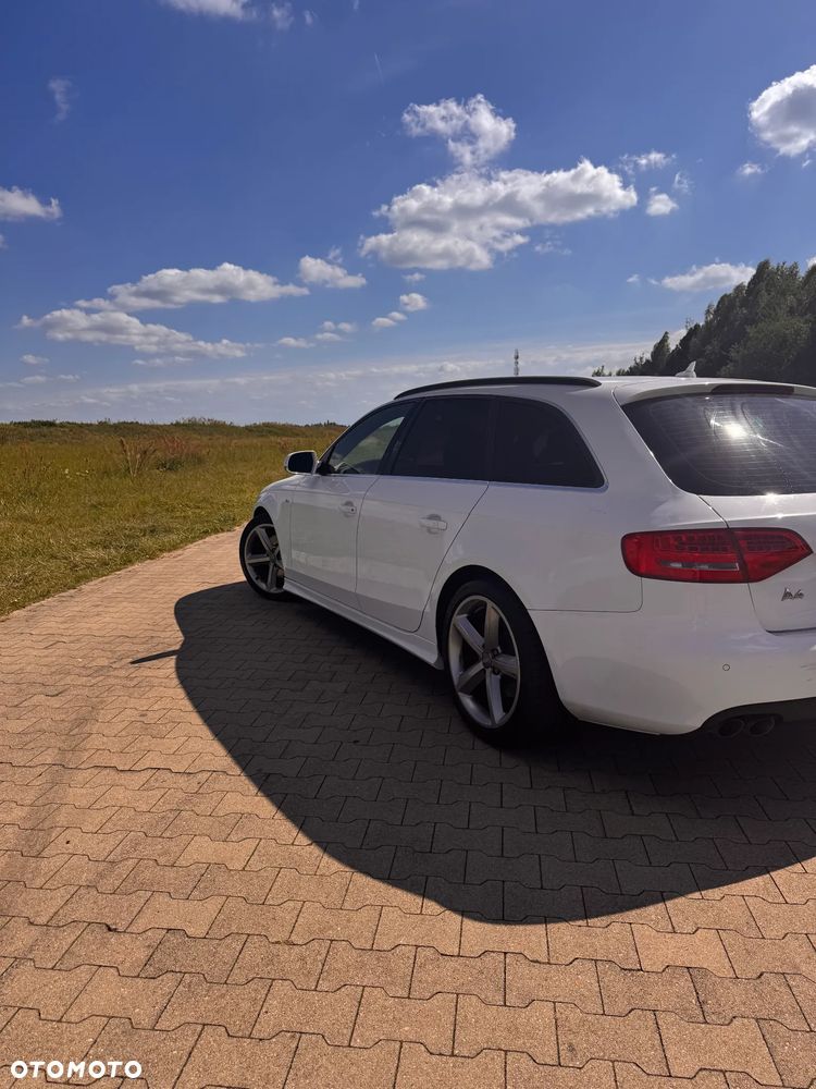 Audi A4 Avant - 4